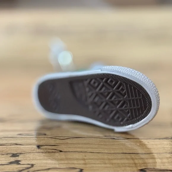 NWT Converse High Top Key Chain - Green - Picture 4 of 4